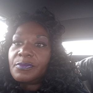 Meet your Posher, Connie